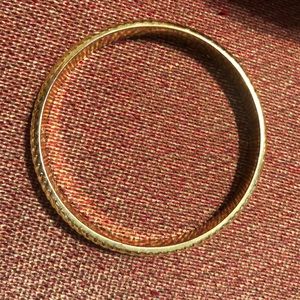 Lilly Pulitzer gold bangle bracelet